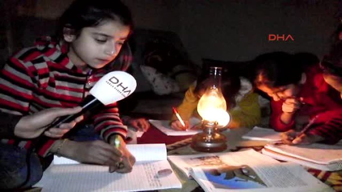 Derecik 18 Gündür Elektriksiz