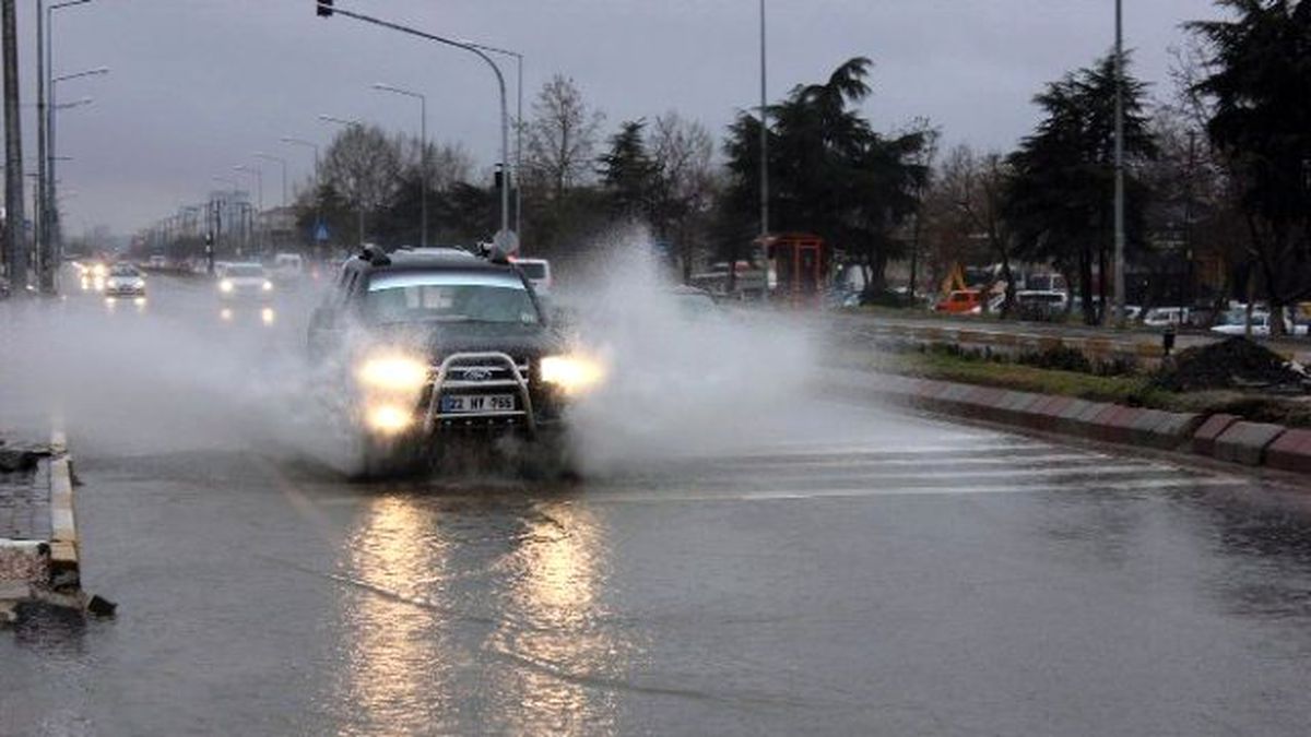 Edirne\'de Sağanak Yağmur