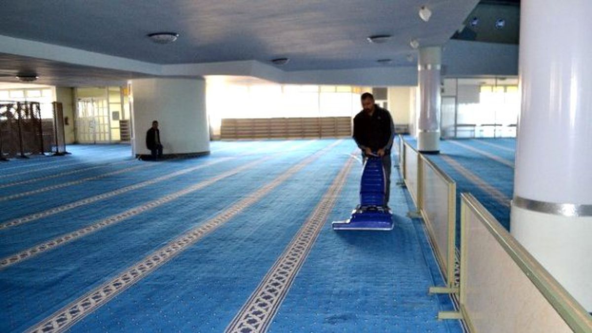 Erzincan\'da Hükümlüler Cami Temizledi