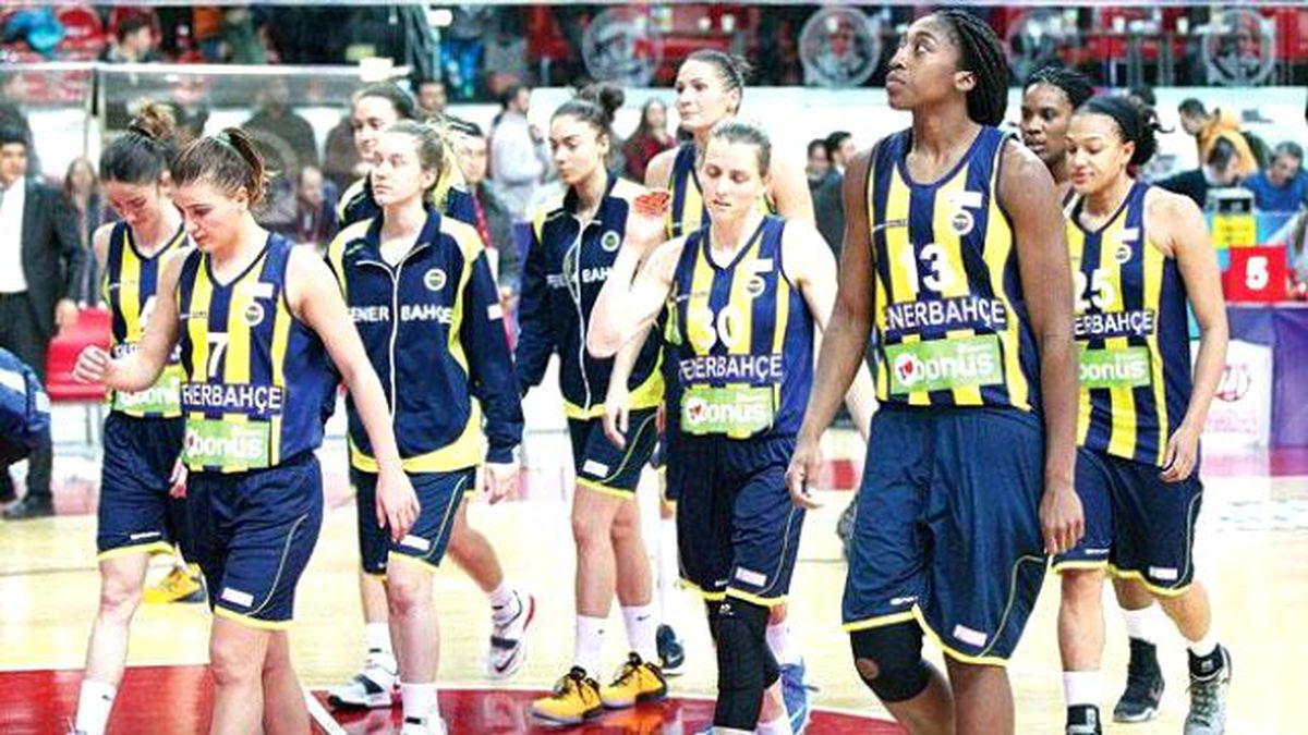 Fenerbahçe'nin Kraliçeleri 5 Yıldır Avrupa'da Yenilmiyor