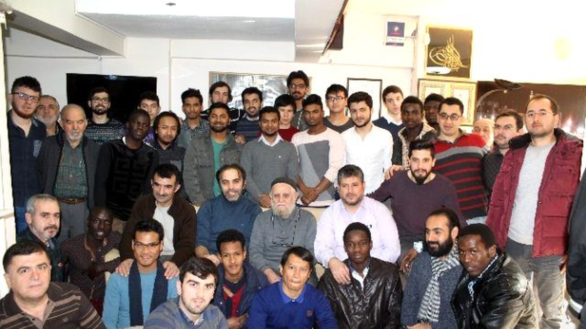 Hakka Hizmet Vakfı\'ndan Misafir Öğrencilere Kahvaltı