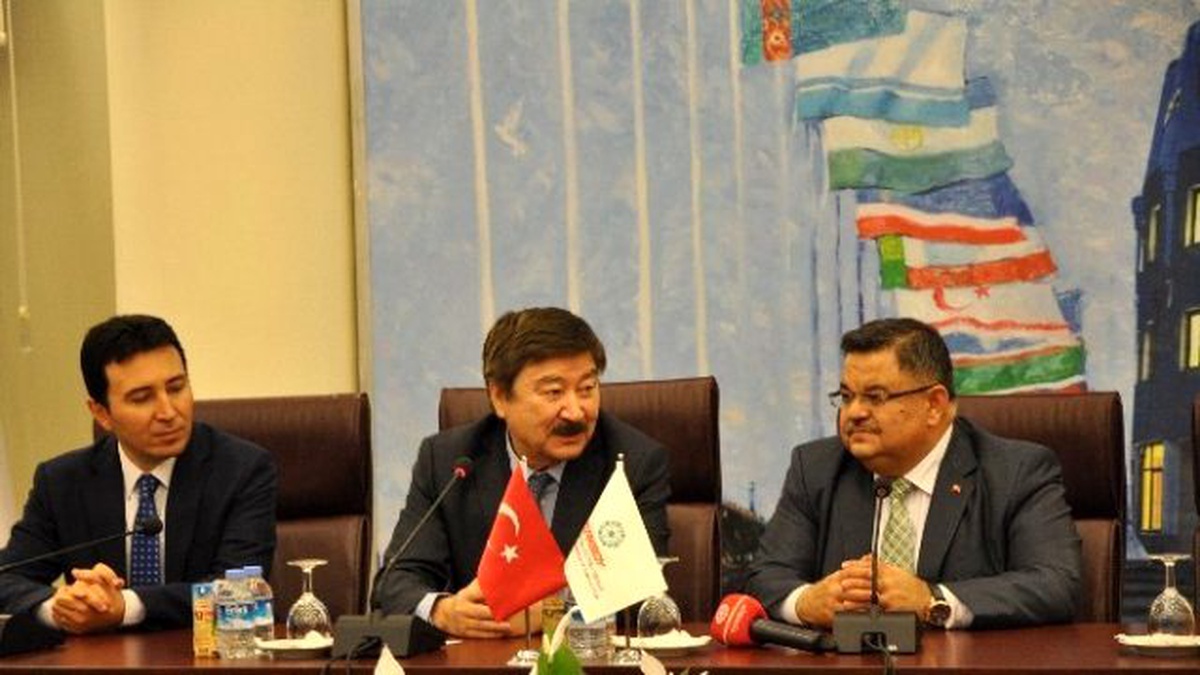 Kazakistan Cumhuriyeti Kültür Eski Bakanına Fahri Hemşehrilik Beratı Verildi