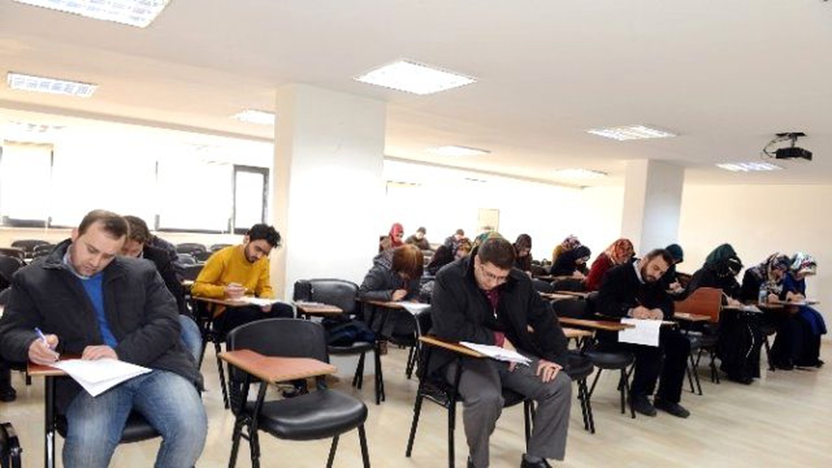 Komek\'te Yeni Açılan Merkezlere Öğretmenler Sınavla Alınıyor