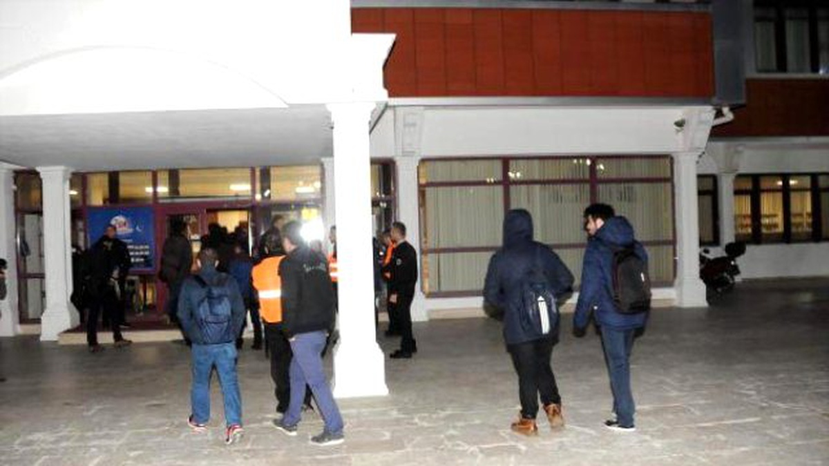 Kütüphaneye Yapılan Bomba İhbarı Asılsız Çıktı