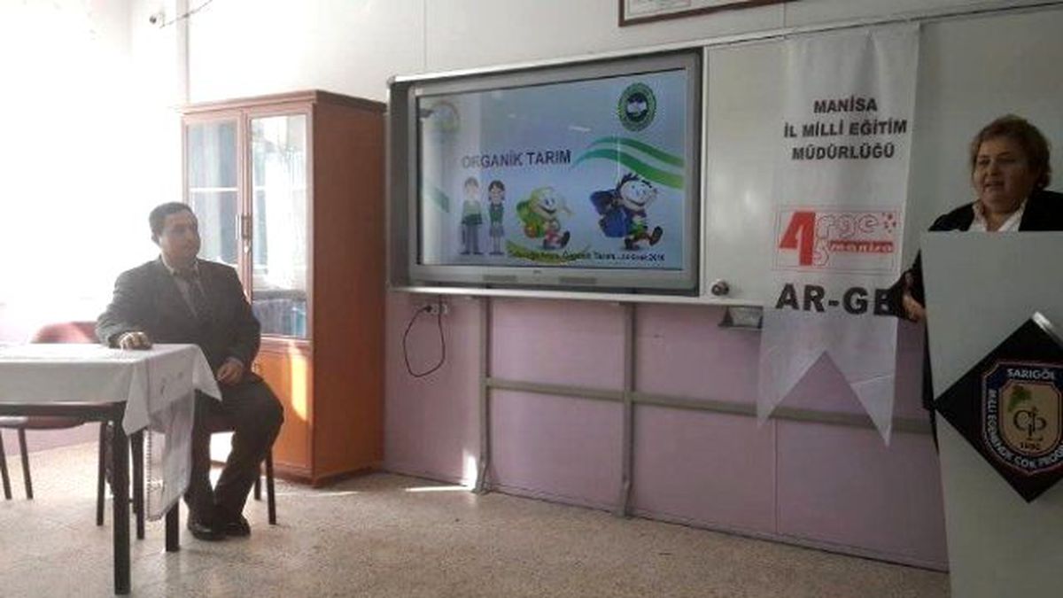 Sarıgöl\'de Öğrencilere Organik Tarım Eğitimi Verildi