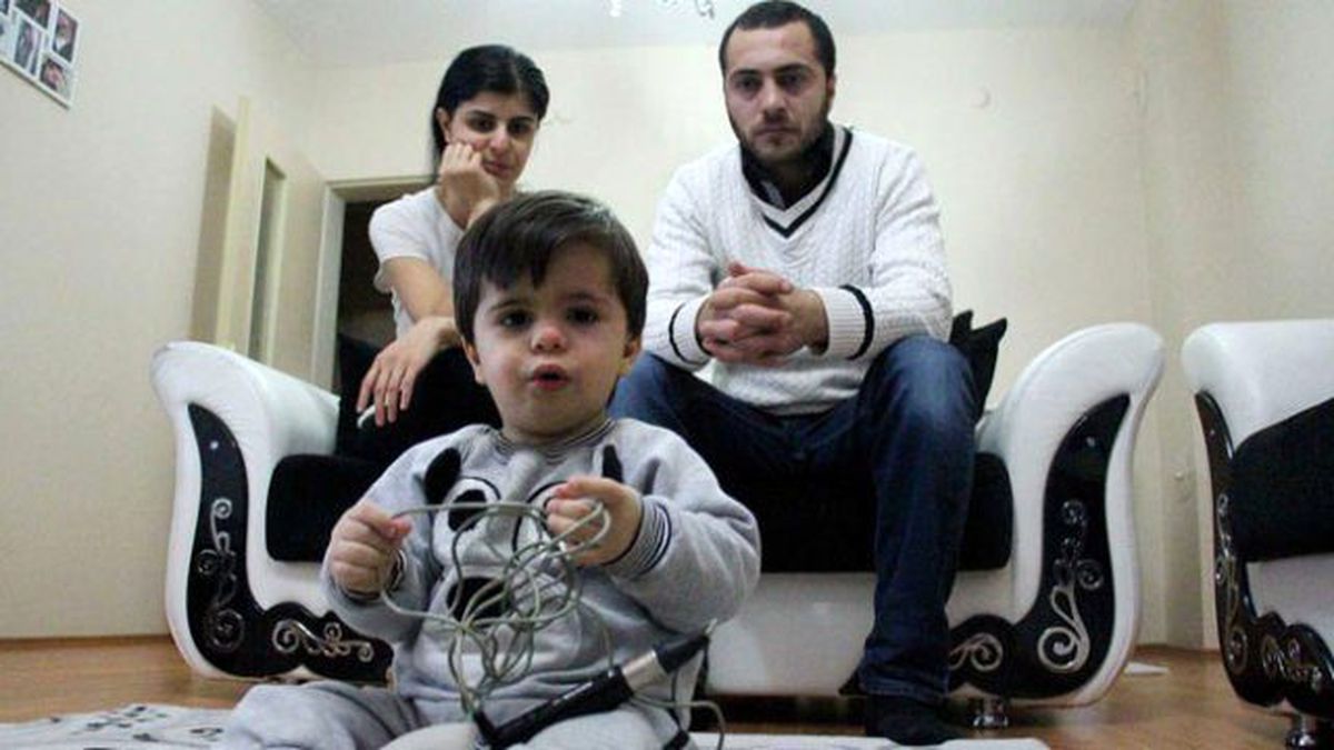 Ölüme Karşı Felci Seçen Aile, Şimdi Umutla Bekliyor