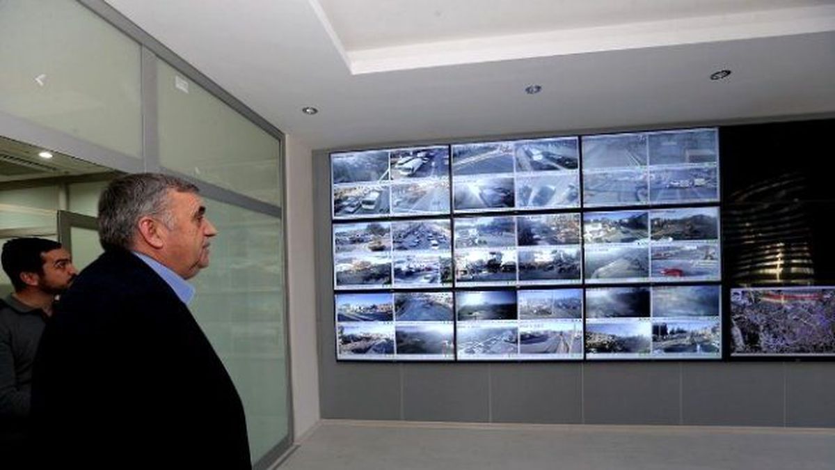 Başkan Toçoğlu Trafik Kontrol Merkezini İnceledi