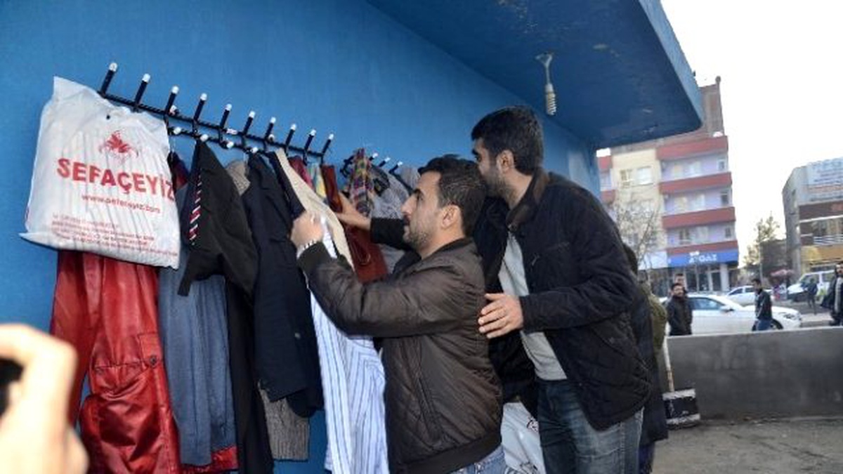 Batman\'da Yerel Bir Gazete ve Tgk İşbirliği ile Yardıma Muhtaç Kişiler İçin Kampanya Başlatıldı