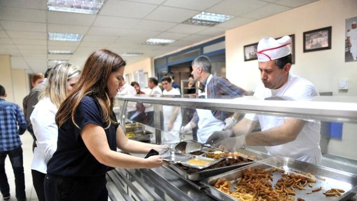 Buca\'da Yemekler Sevgi ile Hazırlanıyor