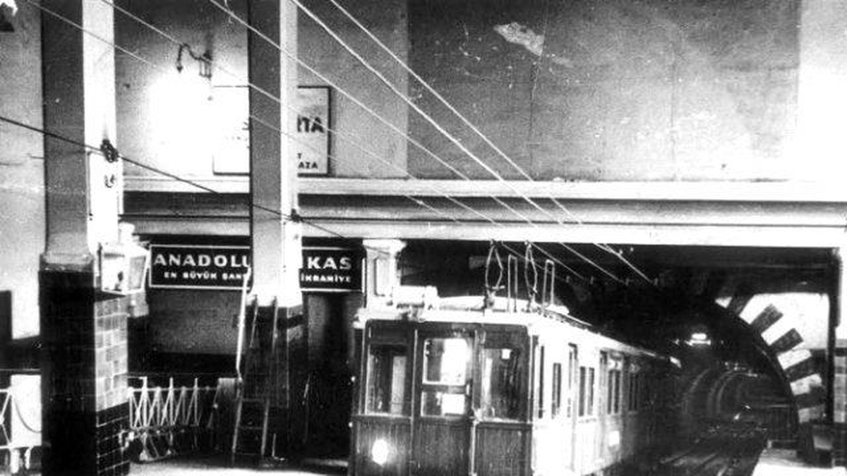 Dünyanın İlk Yeraltı Metrosu Tünel 141. Yaşını Kutluyor