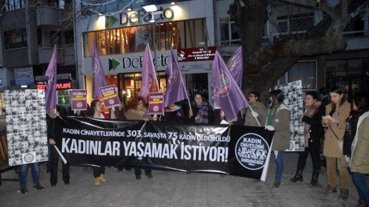 Eskişehir\'de 378 Kadın Anıldı