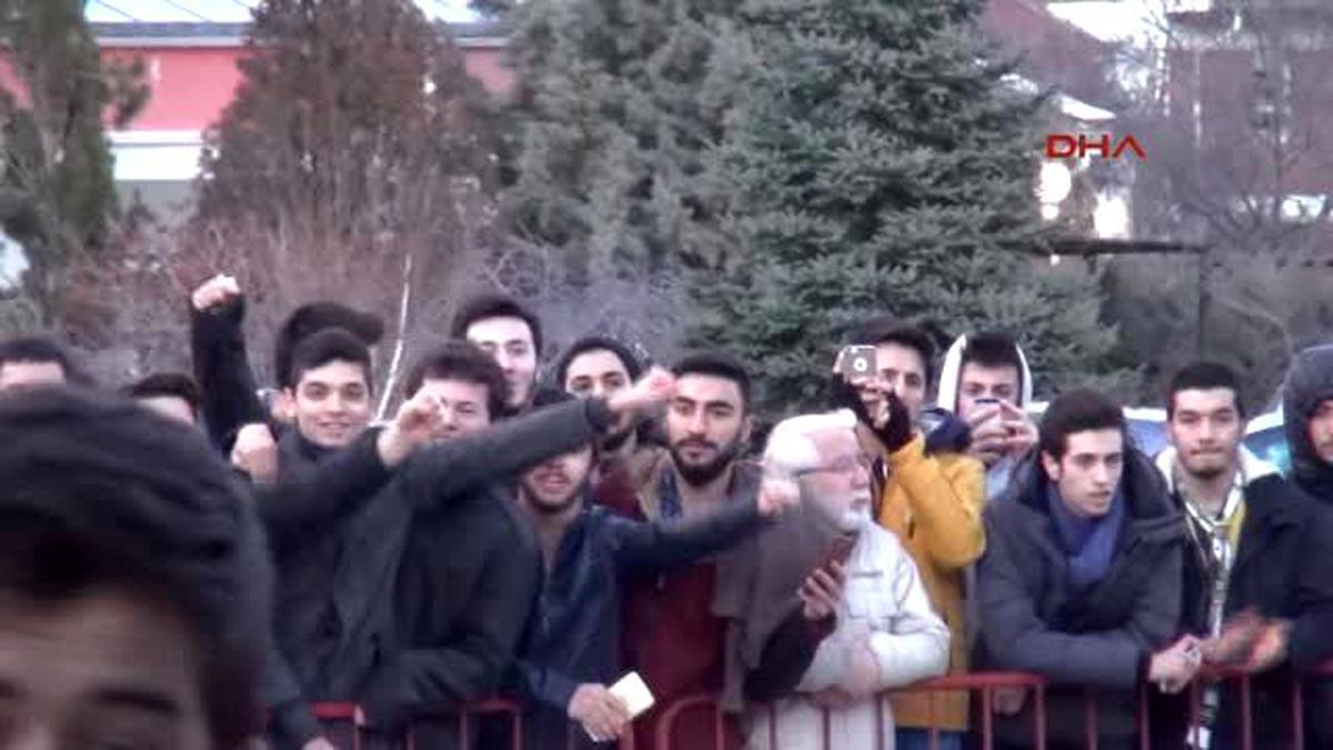 Fenerbahçe Kafilesi Eskişehir\'de