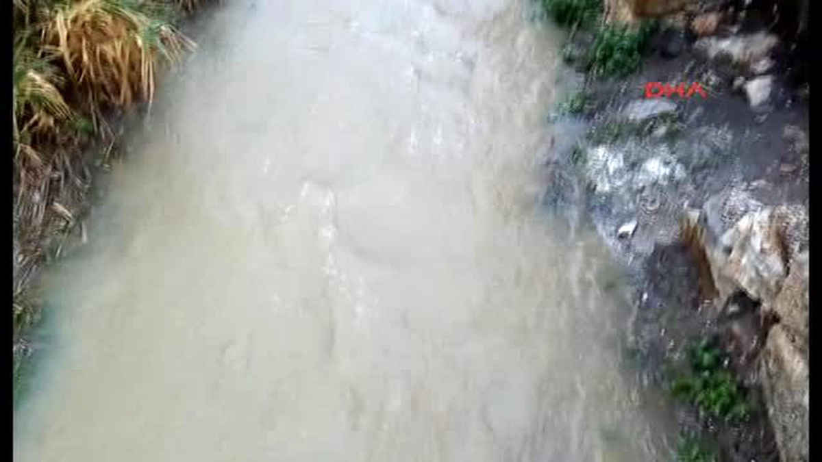 Fırtına ve Yağmur Foça\'yı Vurdu