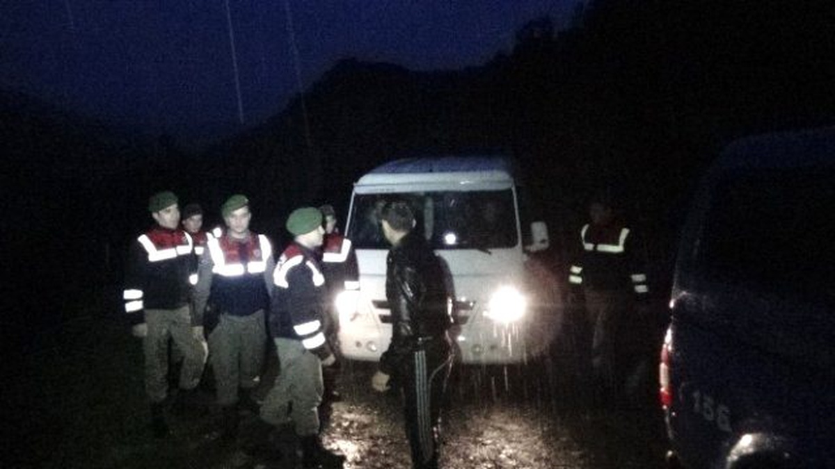 Kazdağları\'nda Mahsur Kalan 23 Kişi Afad ve Jandarma Tarafından Kurtarıldı