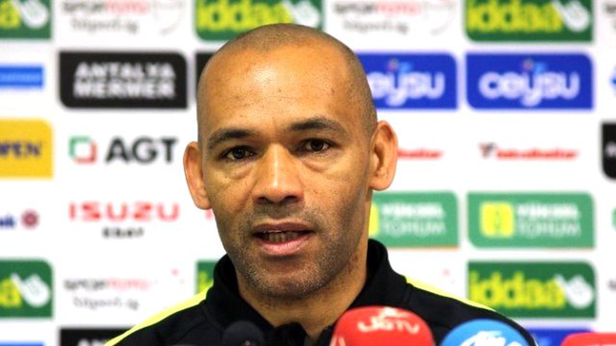 Morais: "Takımımdan Memnunum"