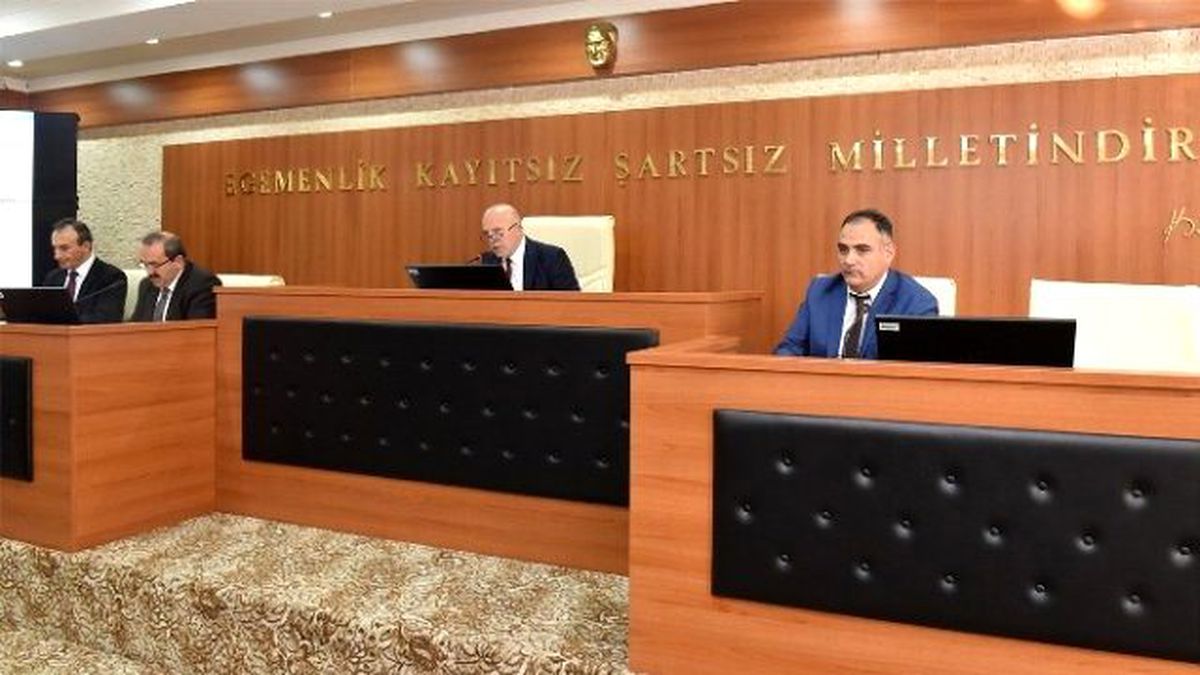 Sekmen: "Meclisimiz 2016\'da da İstişare İçerisinde Olacak"