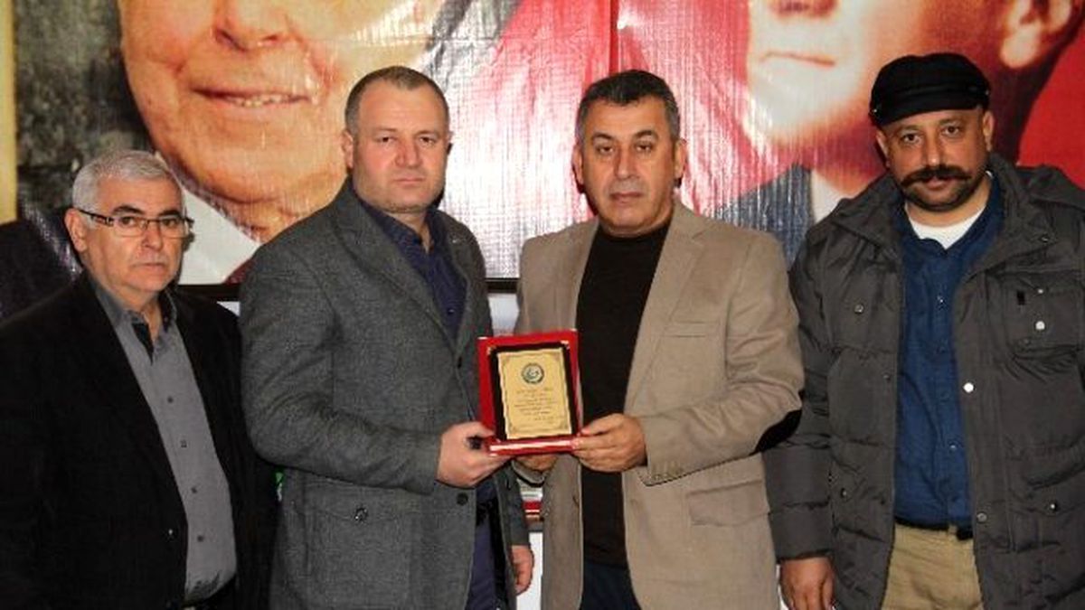 Stk Temsilcilerinden Gülbey\'e Plaket