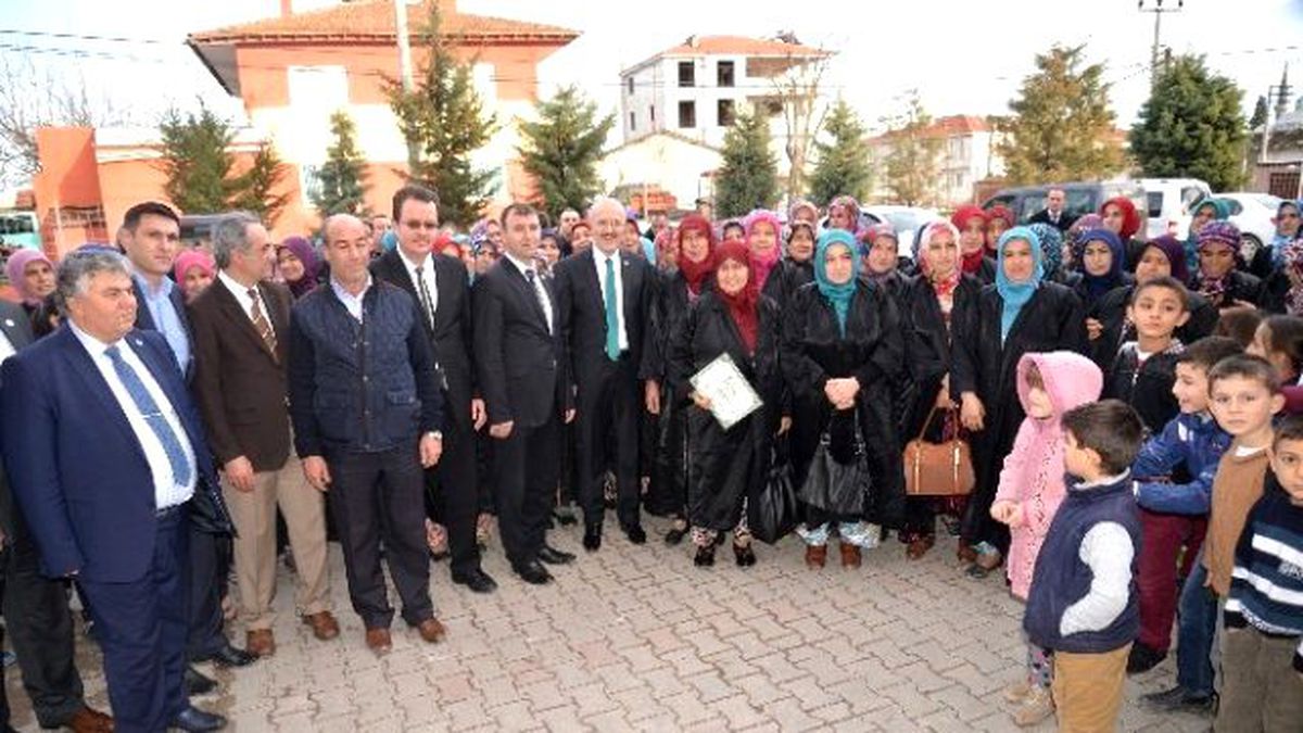 Süt Sığırcılığı Eğitimi İlk Mezunlarını Verdi