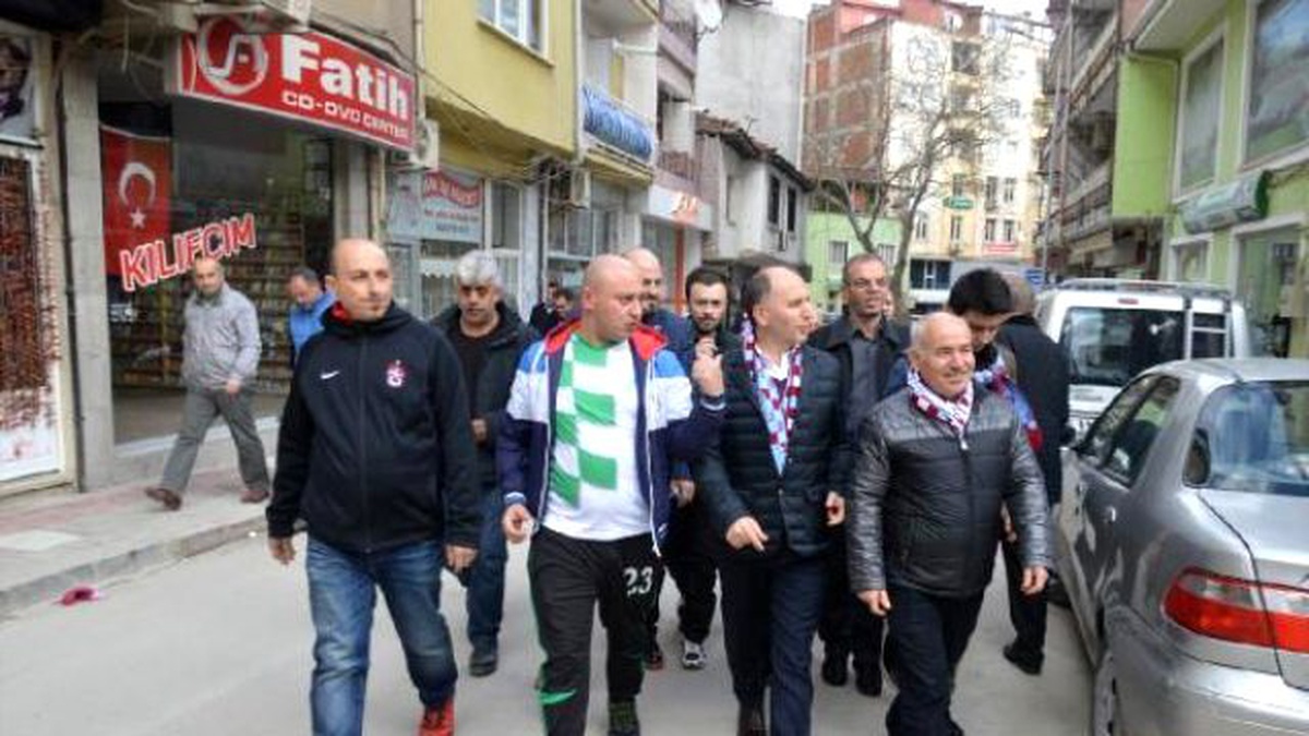 Trabzonspor Başkanı Usta Orhangazi\'de Timsah Heykeli Önünde