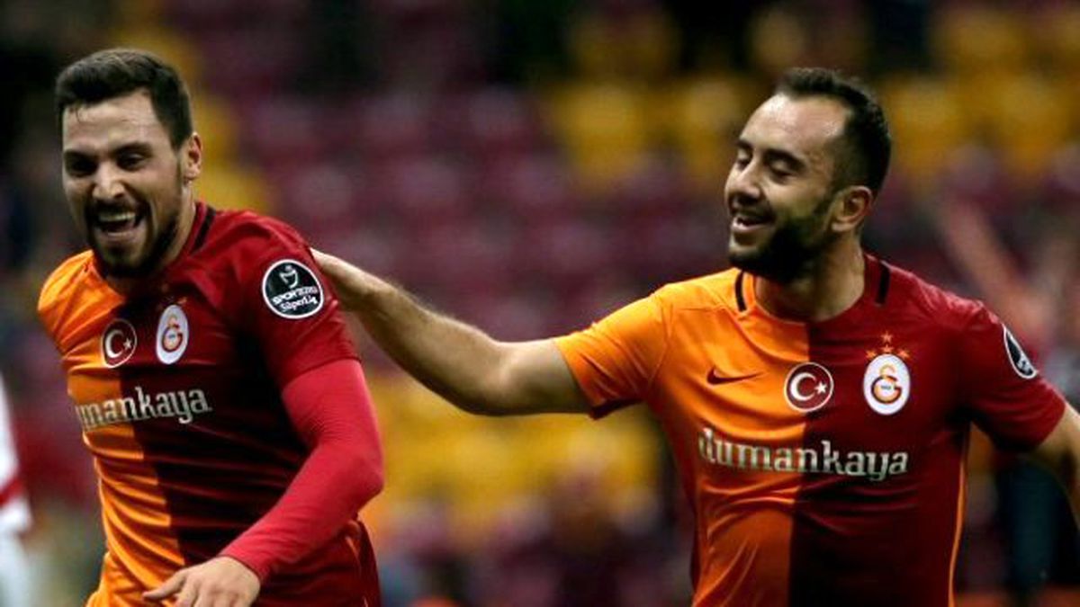 Tribünde \'Burak\' Kavgası