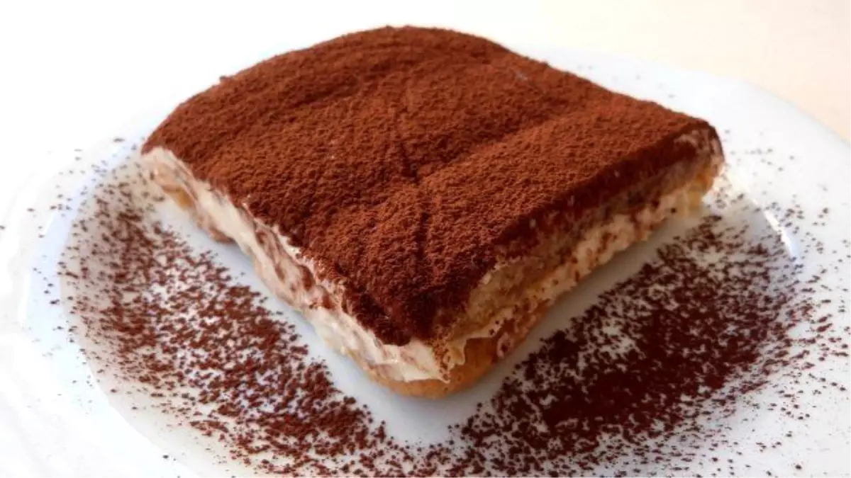 Yalancı Kakaolu Tiramisu Tarifi