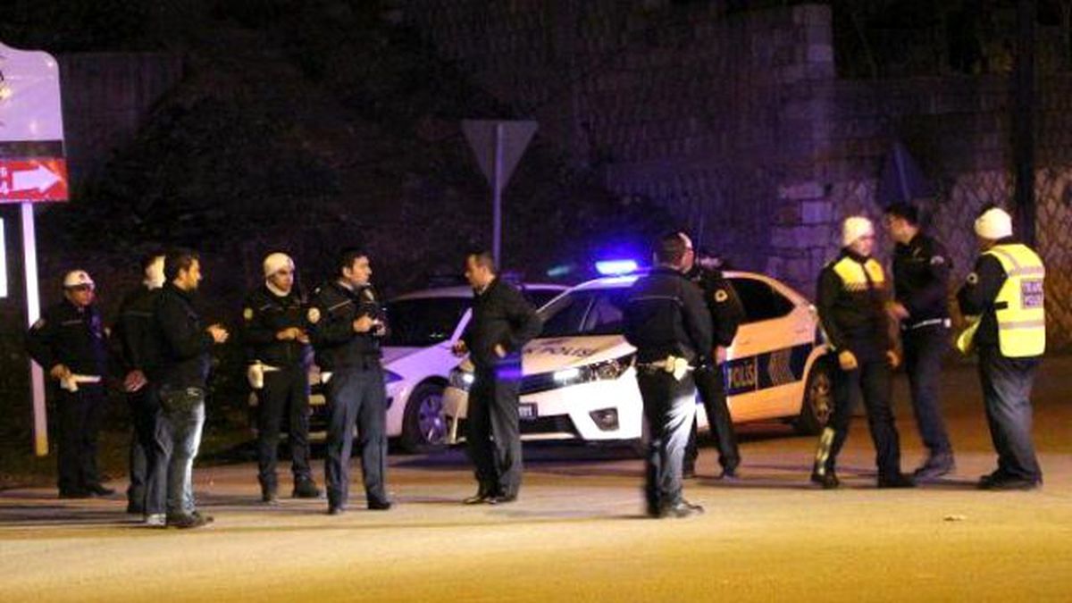 Alkolmetreye Üflememek İçin Polise Bıçak Çekti