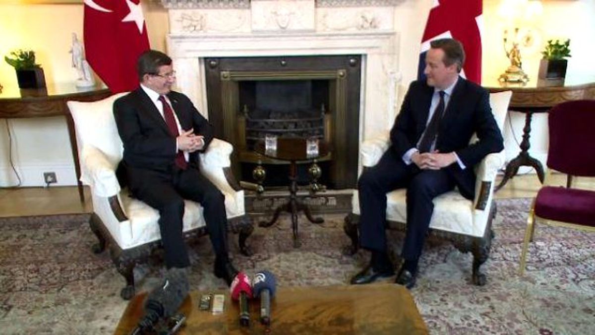 Başbakan Davutoğlu, İngiltere Başbakanı Cameron ile Görüştü