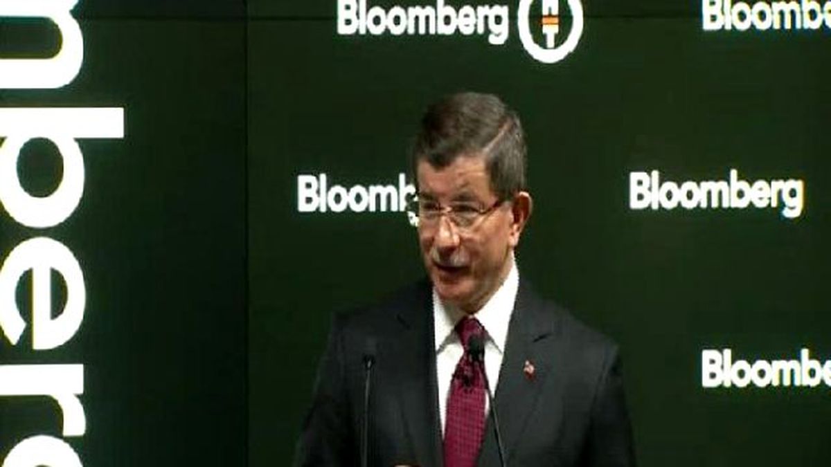 Başbakan Davutoğlu Londra\'da Yabancı Yatırımcılarla Bir Araya Geldi