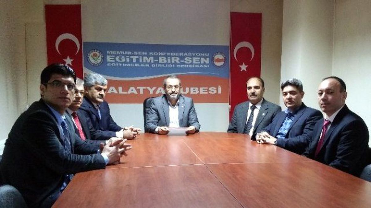 Bildiri İmzalayan Akademisyenlere Eğitim Bir-sen\'den Tepki