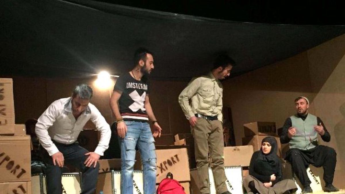 Bitlis\'te "Nereye" Adlı Tiyatro Oyunu Sahnelendi