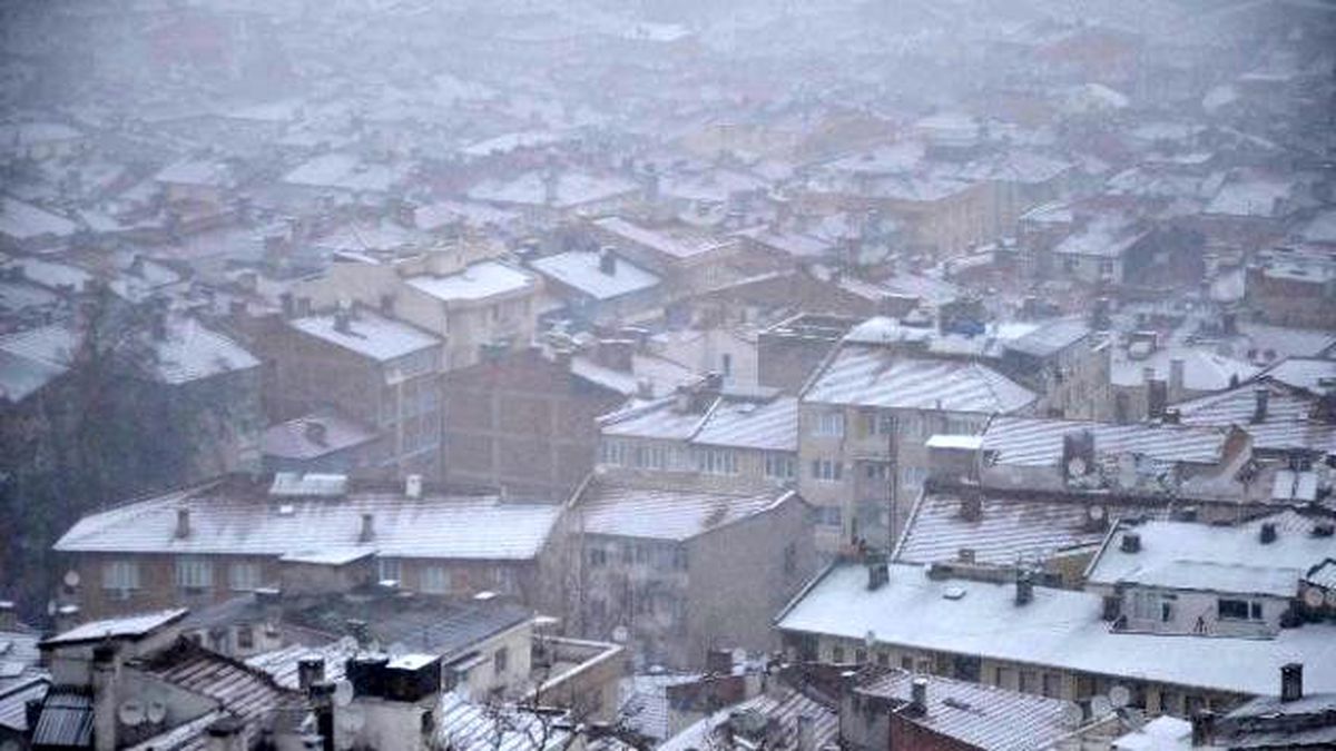 Bursa\'da Beklenen Kar Yağışı Başladı