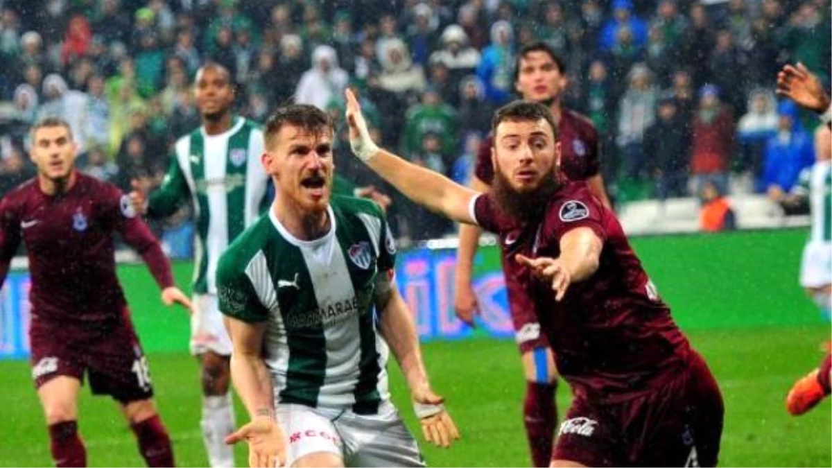 Bursaspor Timsah Arena\'daki İlk Maçta Farkı Kaçırdı