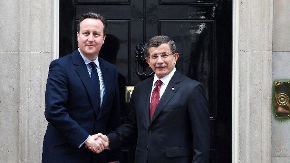 Davutoğlu: Kıbrıs Sorununun 2016\'da Çözülmesini Umut Ediyorum