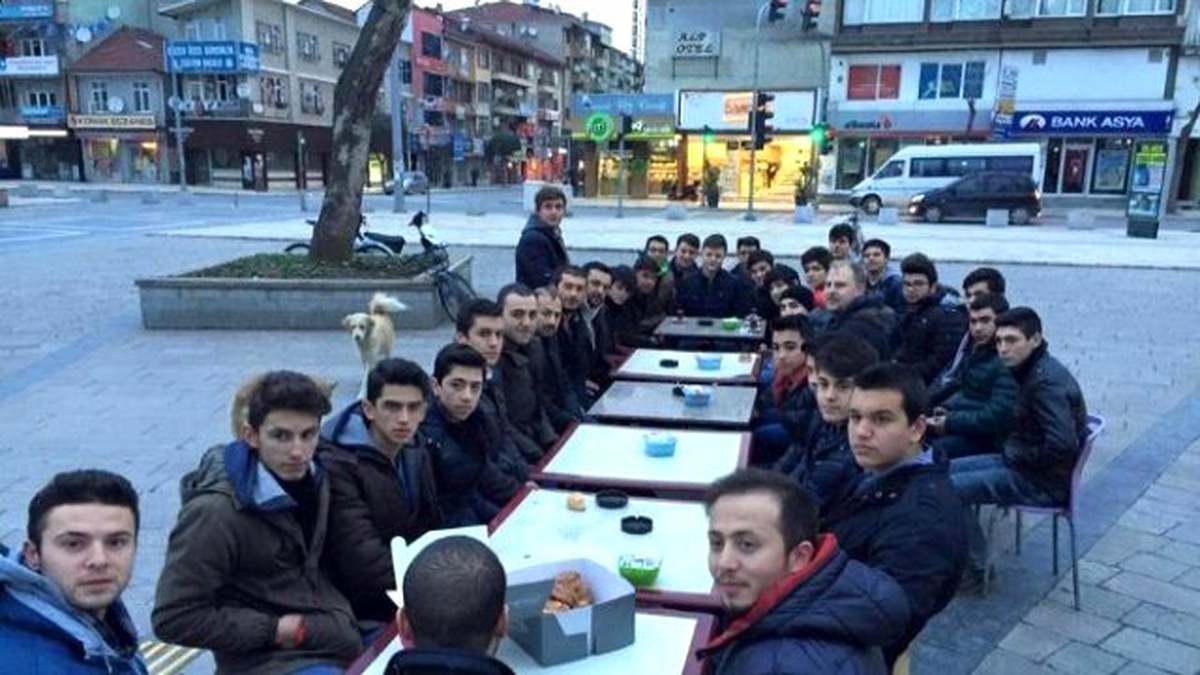 Düzce\'de Gençler Sabah Namazında Buluştu