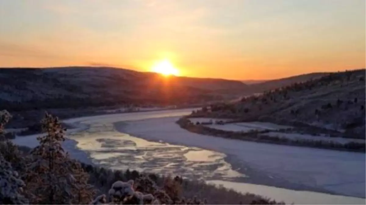 Finlandiya'da Güneş Aylar Sonra Yüzünü Gösterdi