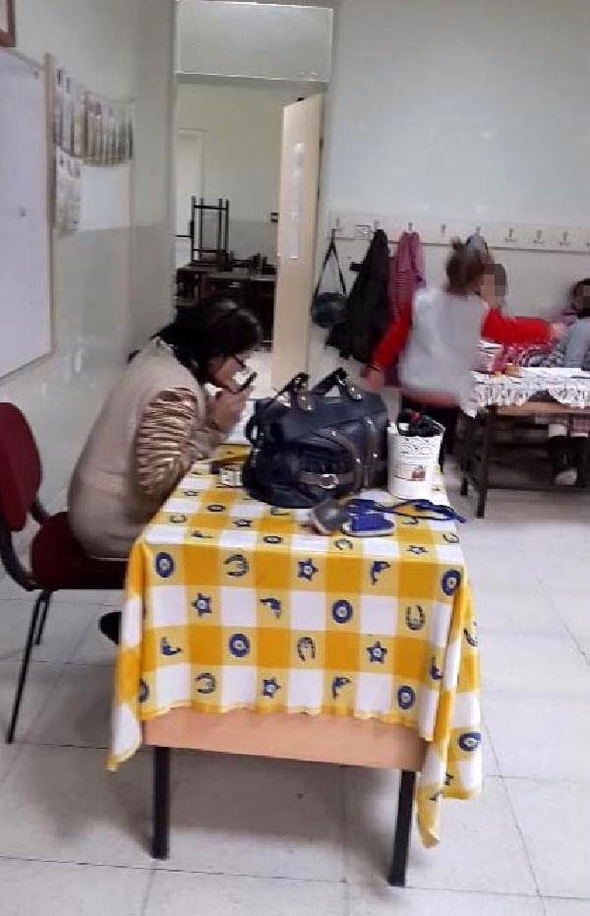 Görme Engelli İngilizce Öğretmen İçin Veliler Çözüm İstedi