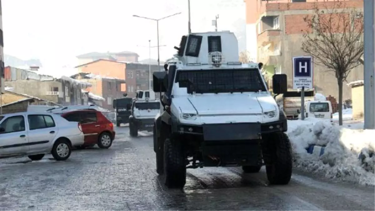 Hakkari Valiliği, İldeki Bazı Alanlara İzinsiz Giriş ve Çıkış Yasaklandı