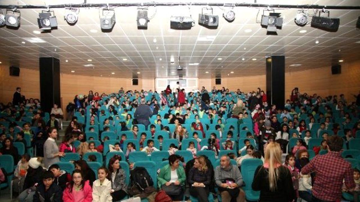 İlk Gösterime 600 Seyirci Katıldı