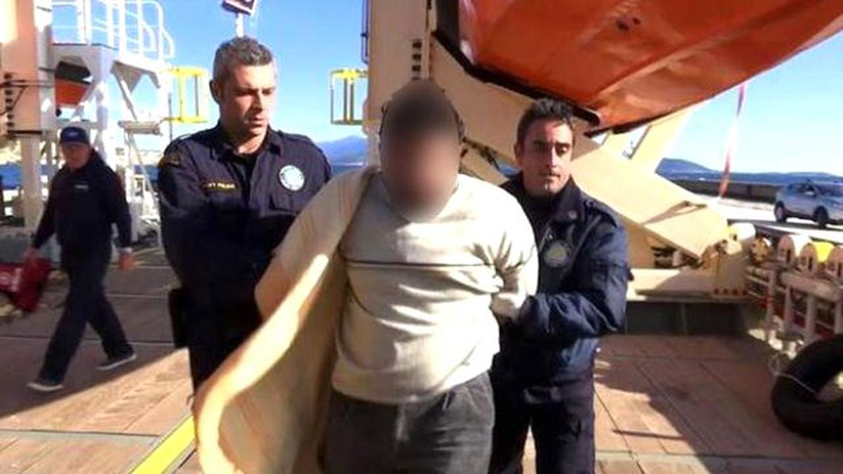 İnsan Kaçakçısına Ölen Çocukların Cansız Bedenlerini Gösterdiler