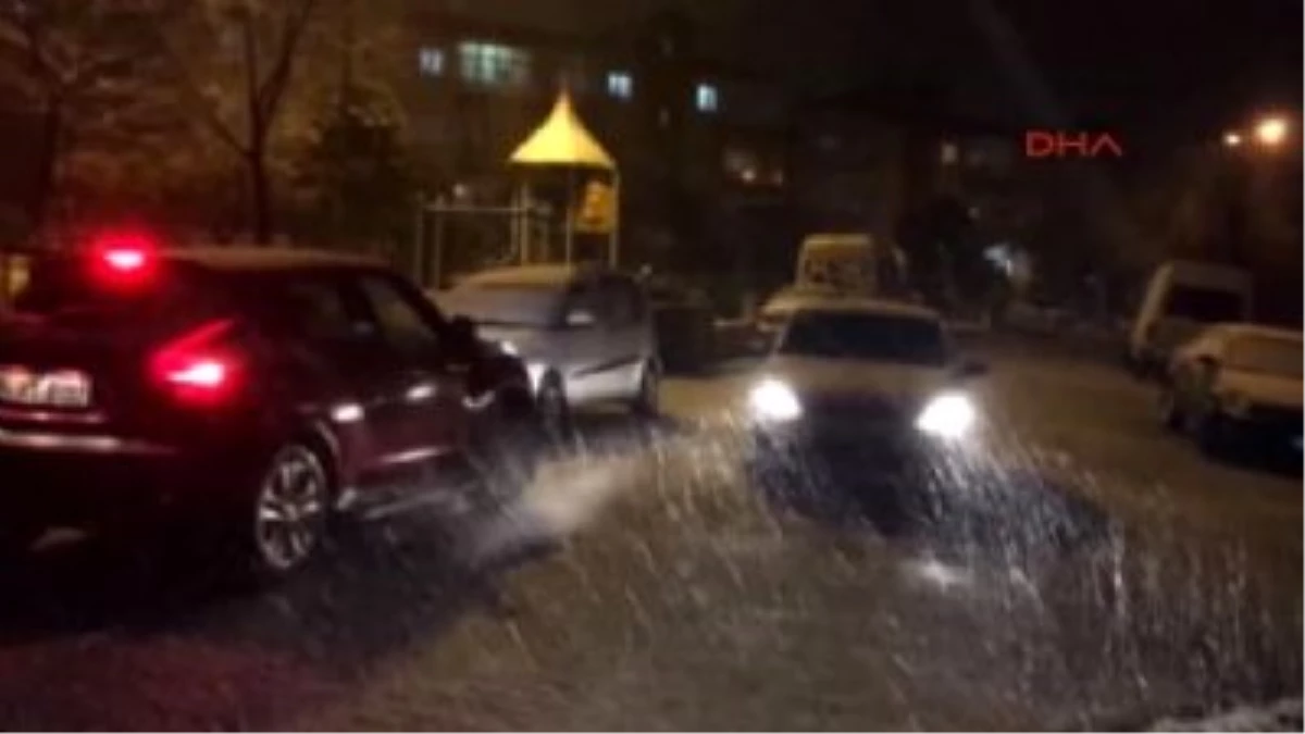Kar Yağışı, İstanbul\'u Salı Akşamı Terk Edecek