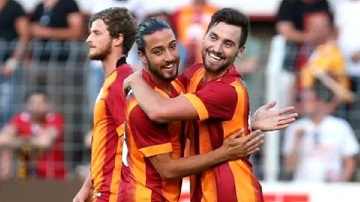 Mustafa Denizli, 4 Futbolcuyu Takımdan Gönderecek