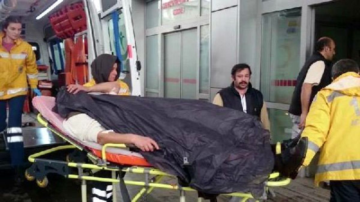 Kahveciyi Bacaklarından Vurup, Polisi Aradı