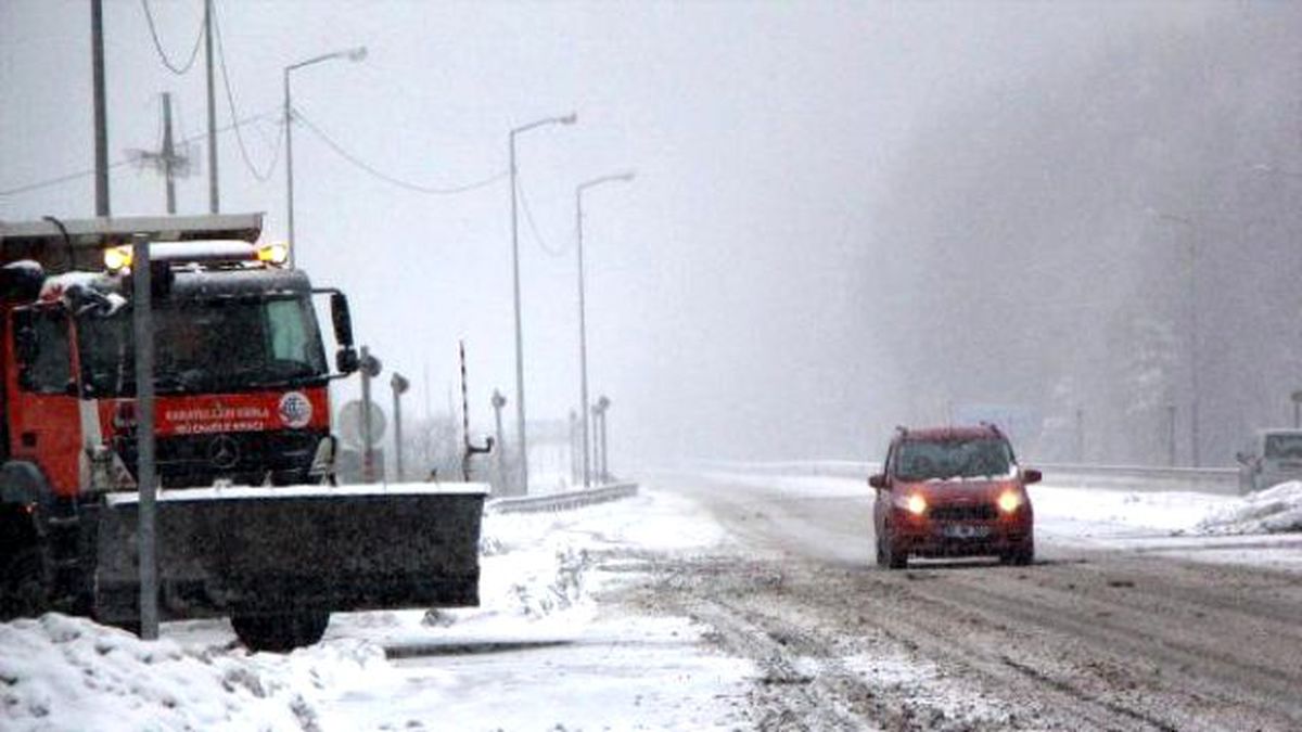 Kar, Bolu Dağı\'nda Ulaşımı Etkilemedi (2)