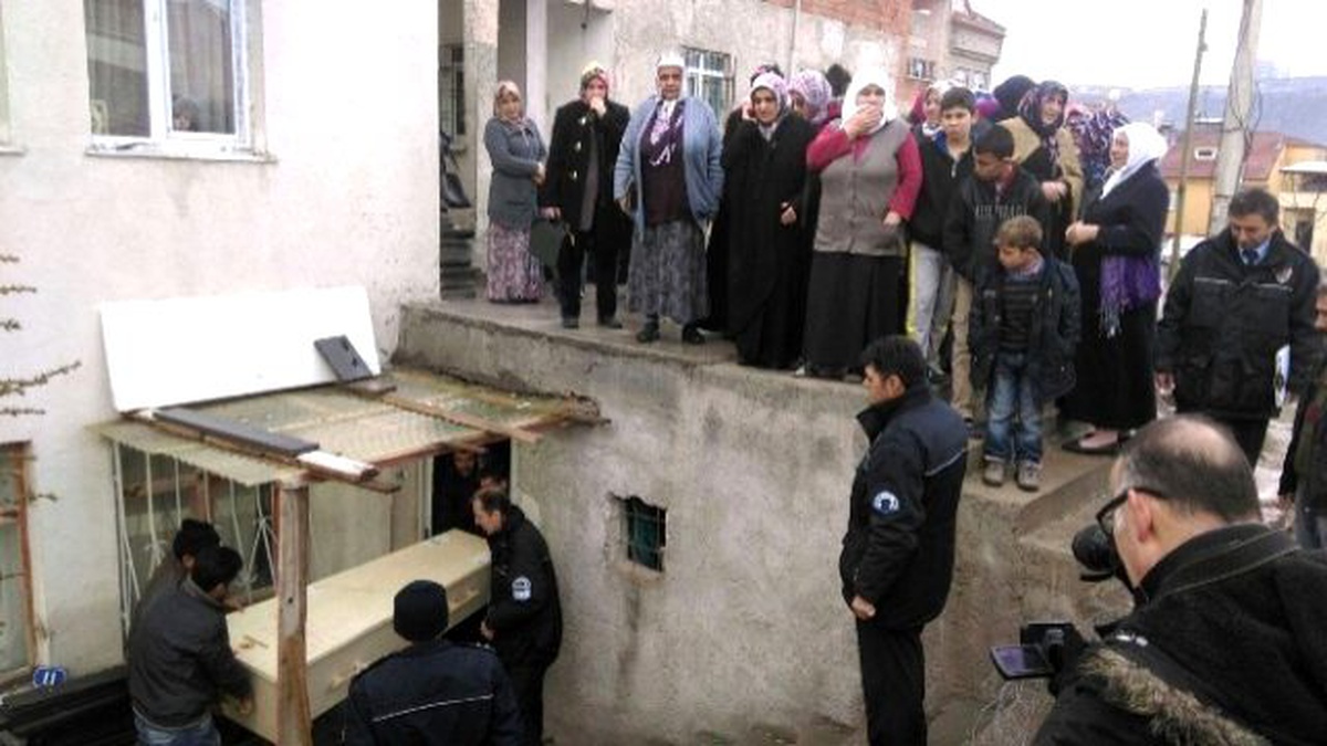 Kayseri\'de Karbonmonoksit Zehirlenmesi: 3 Ölü