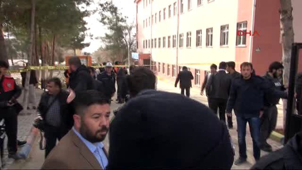 Kilis\'te Havan Topu Düşen Okuldan İlk Görüntüler