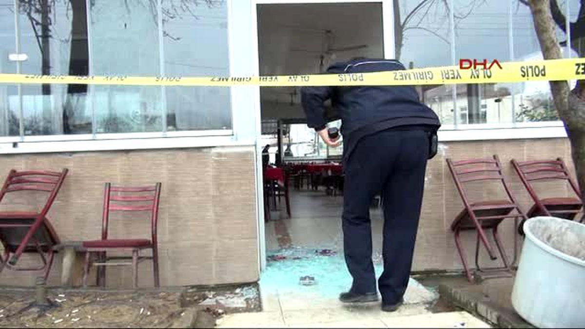 Kocaeli 50 Kuruş İçin Kahvehaneyi Kurşunladı: 1 Yaralı