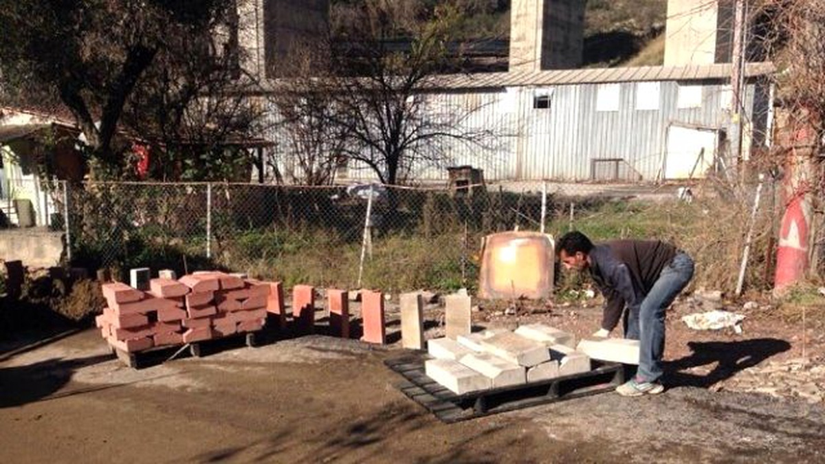 Körfez\'de Bozulan Kaldırımlar Yeniliyor