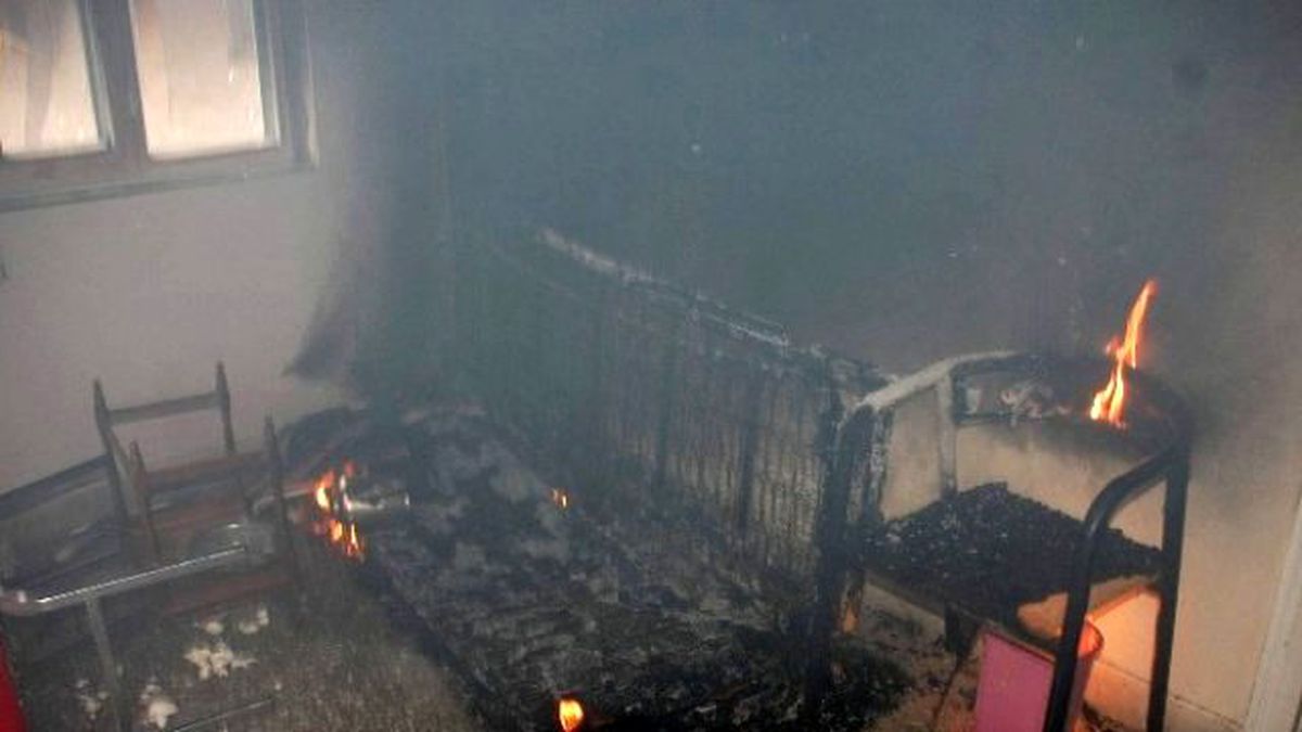 Madde Bağımlıları Kaldıkları Evi Yaktı