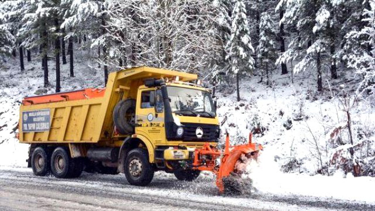 Muğla\'nın Yüksekleri Beyaza Büründü