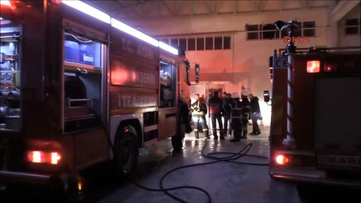 Nazilli- Trafoya Düşen Yıldırım Yangına Neden Oldu